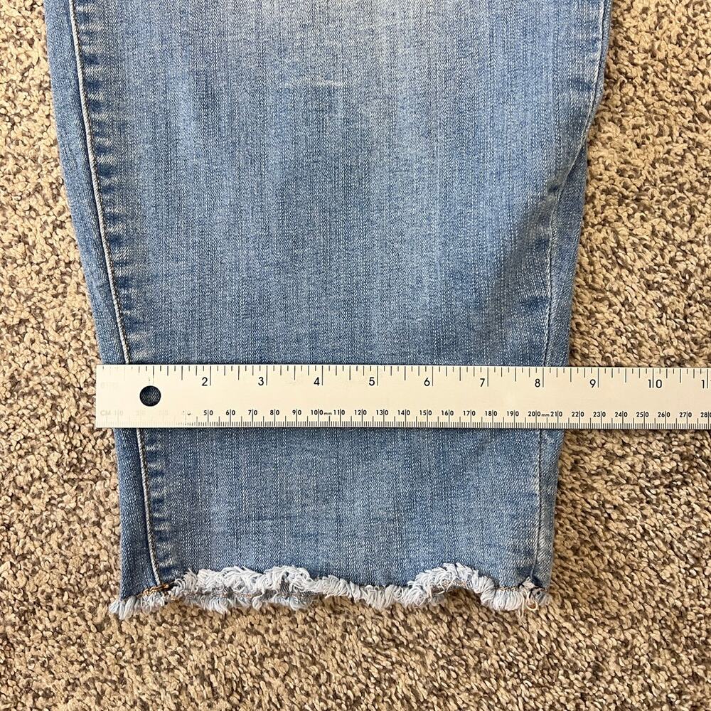 Torrid Womens 26‎ Y2K Coastal Minimalist Staple Outdoors Boyfriend Crop Jeans - Picture 13 of 13